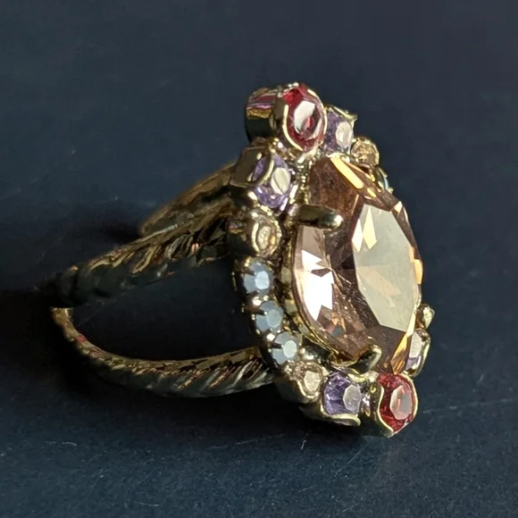 Sorrelli Bright Gold Ring with Champagne Center Stone - Picture 5 of 6